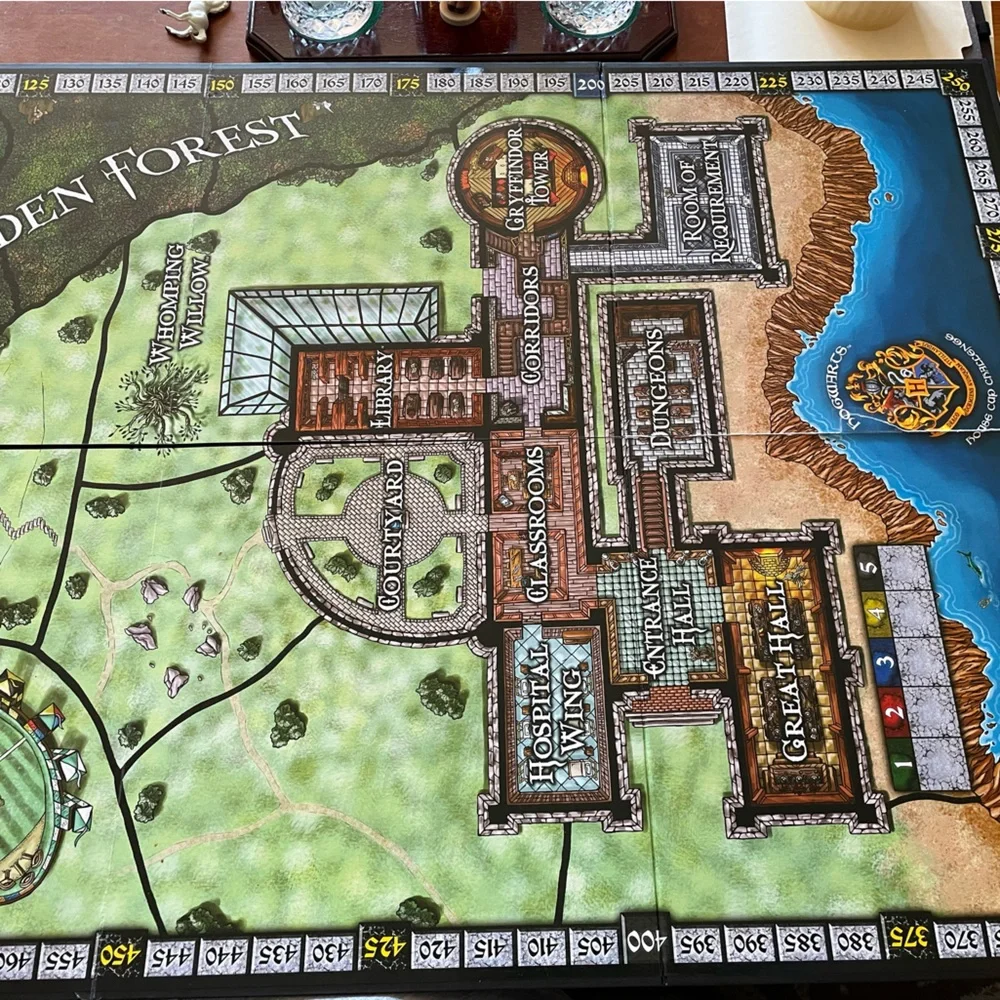 Warner Bros. Hogwarts House Cup Challenge Board Game - Red & Black